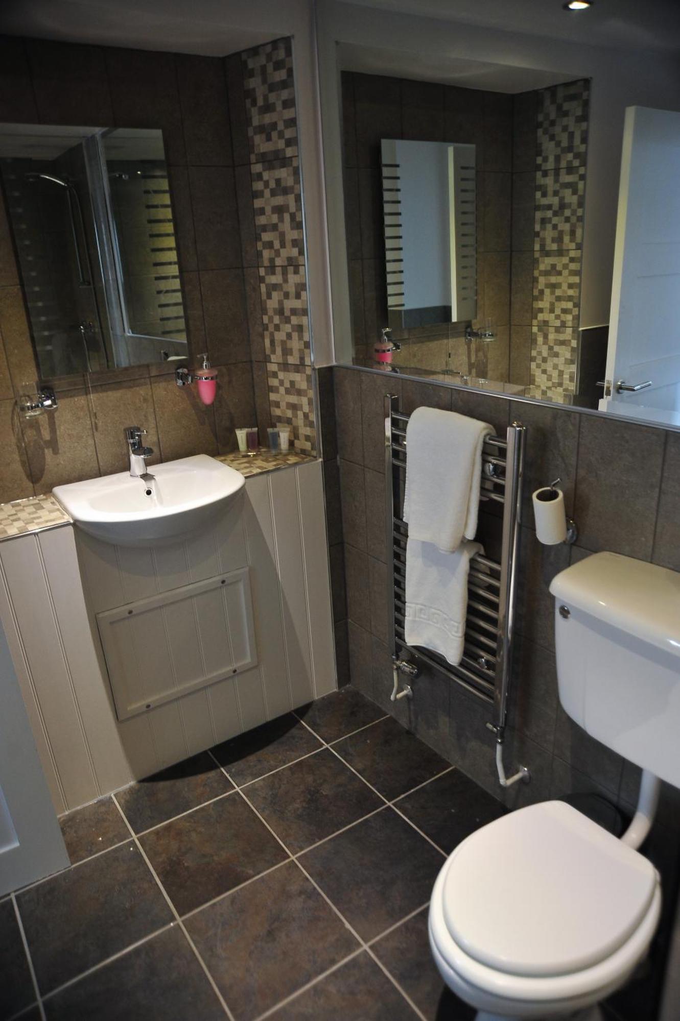 The Warwick Arms Hotel Chew Magna ภายนอก รูปภาพ